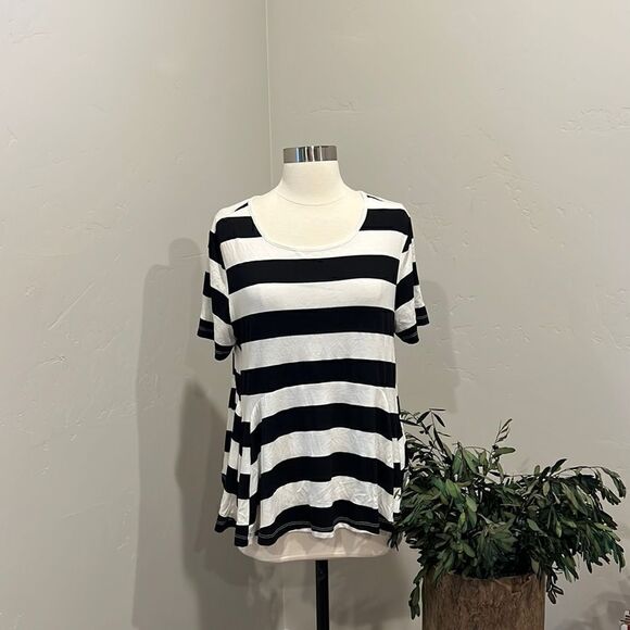 Everleigh Striped Flutter T-shirt  - Picture 1 of 8